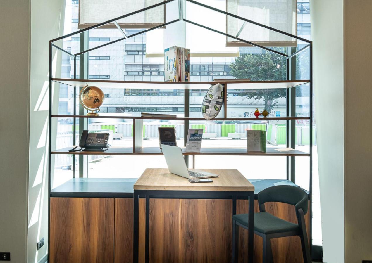 Hotel Ibis Styles Paris Meteor Avenue D'Italie Esterno foto